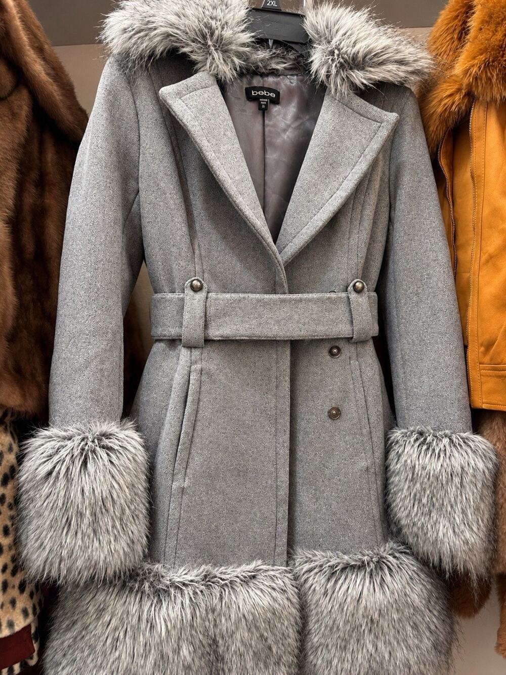 Bebe Women’s XS Gray Faux Fur Trim Long Coat Belted Statement Winter Jacket